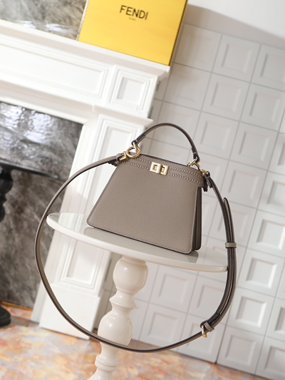 フェンディバッグ内部構造